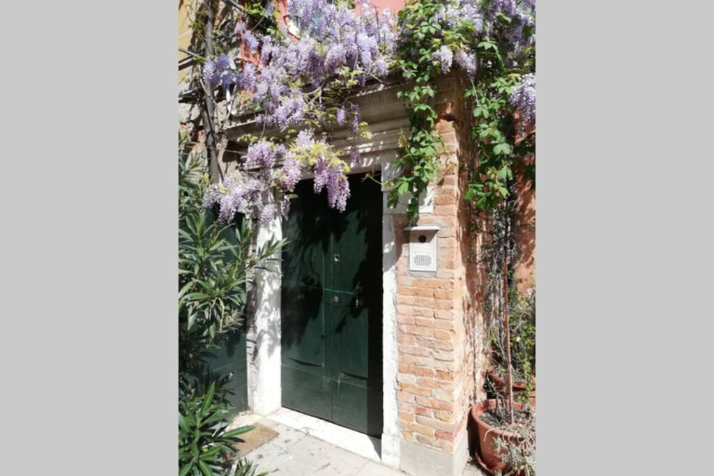 Zattere Cottage Close To Guggenheim Venedig Exteriör bild
