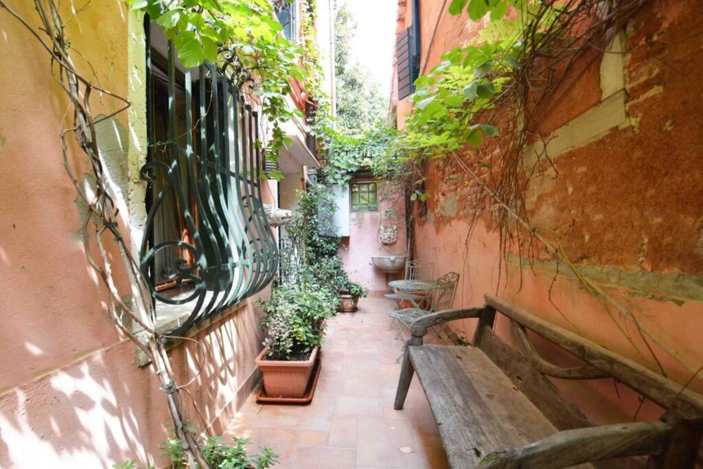Zattere Cottage Close To Guggenheim Venedig Exteriör bild