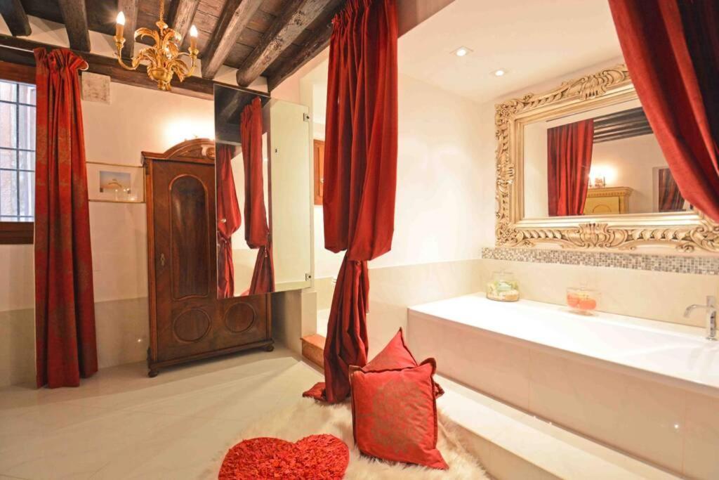 Zattere Cottage Close To Guggenheim Venedig Exteriör bild